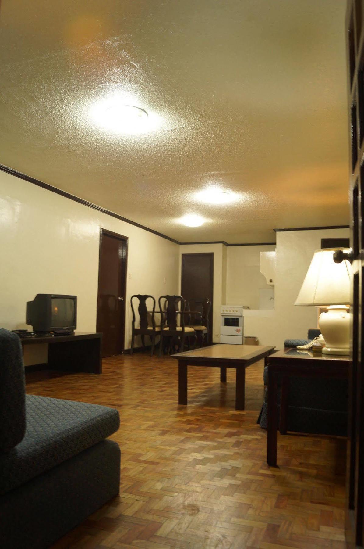 El Rico Suite Makati By Reddoorz Makati City Exterior foto
