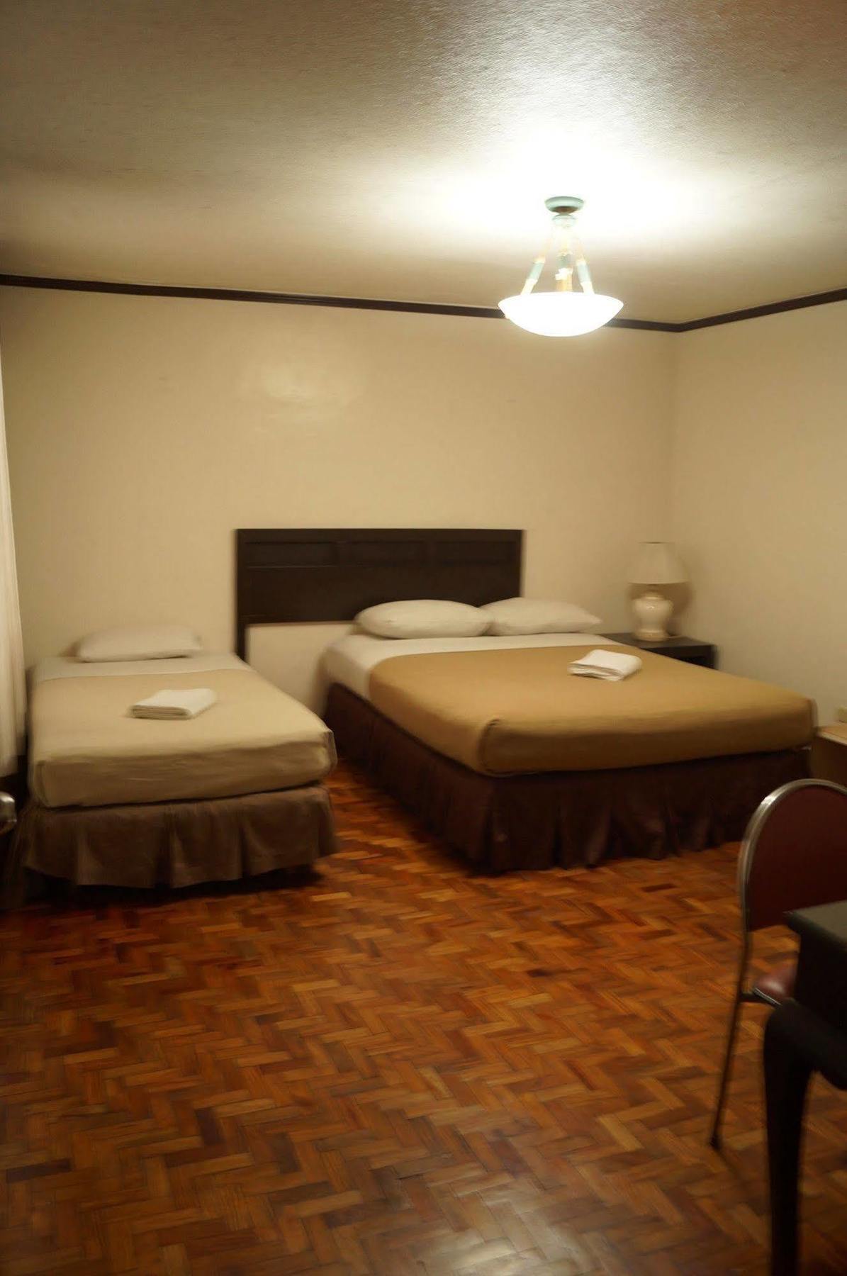 El Rico Suite Makati By Reddoorz Makati City Exterior foto